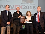 כאן יש תמונה